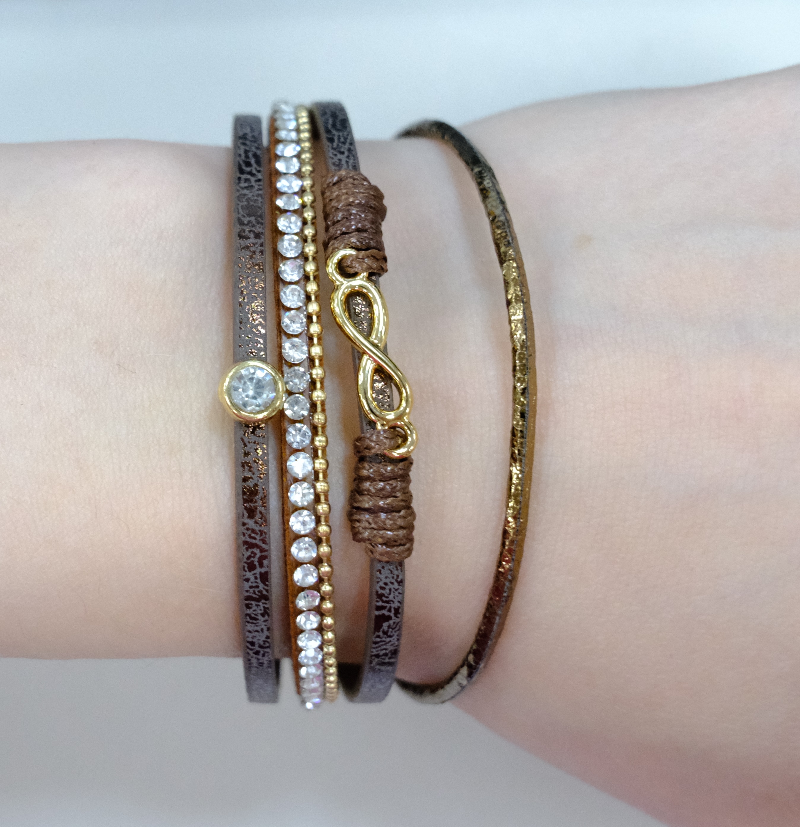 10199-000002 Браслет из бижутерного сплава